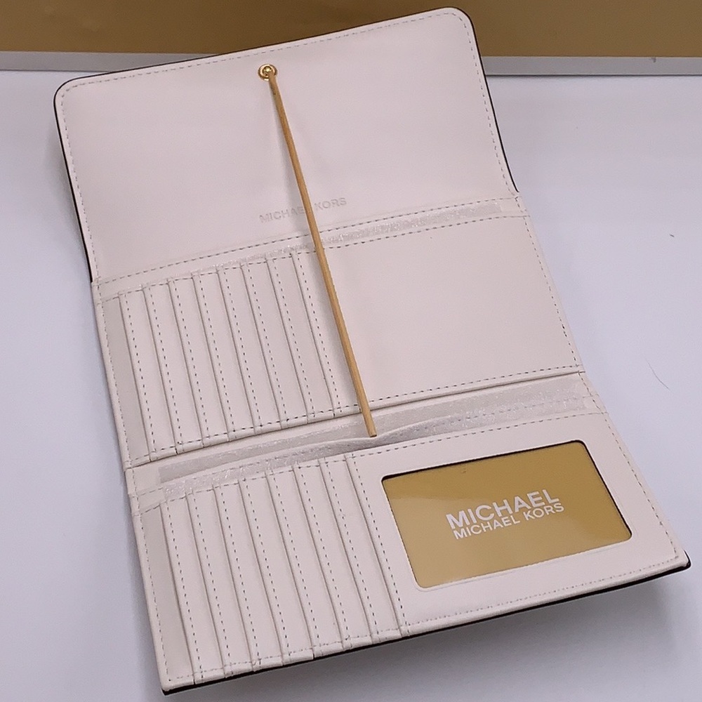 MICHAEL KORS JET SET TRAVEL LADY
LARGE TRIFOLD NON-VEGAN LEATHER
WALLET WHITE - Picture 10 of 15